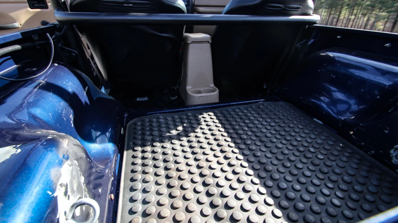 2001 Jeep TJ Wrangler - Image 29 of 31