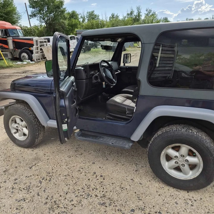 2001 Jeep TJ Wrangler - Image 2 of 8