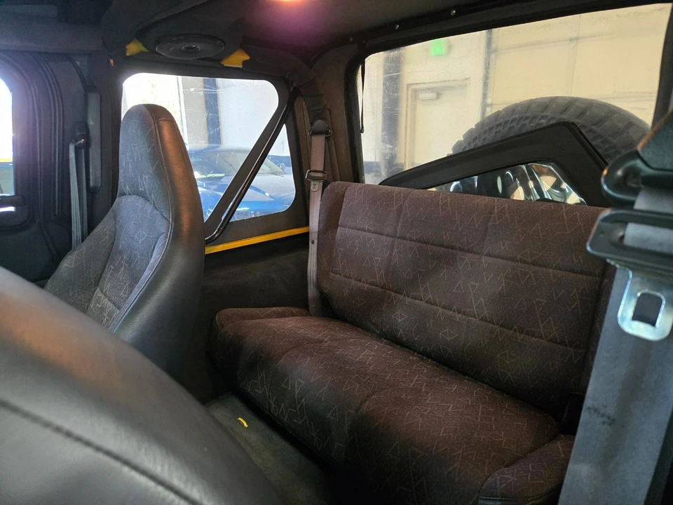 2001 Jeep TJ Wrangler - Image 9 of 14