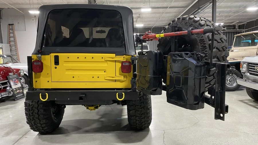 2001 Jeep TJ Wrangler - Image 17 of 31