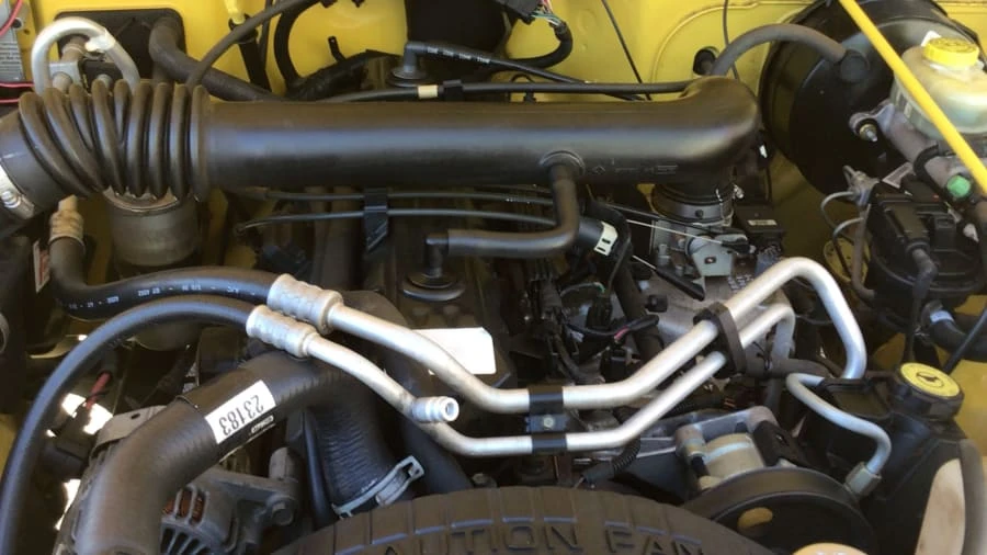 2001 Jeep TJ Wrangler - Image 16 of 17