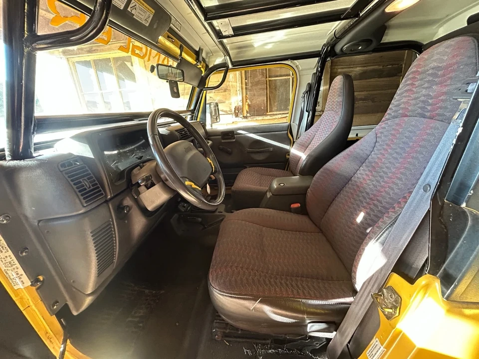 2001 Jeep TJ Wrangler - Image 15 of 19