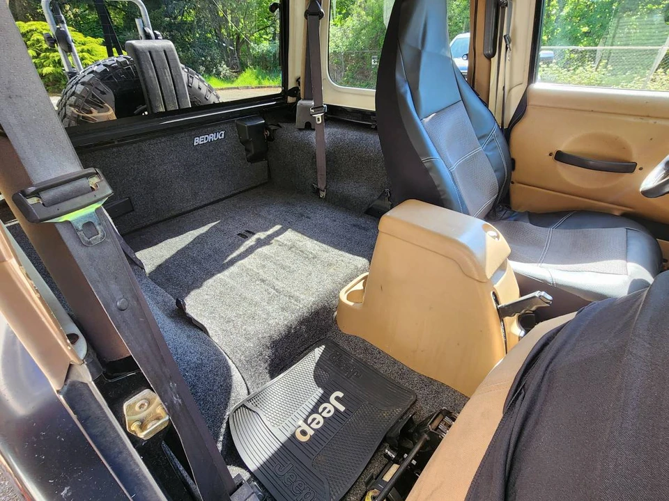 2001 Jeep TJ Wrangler - Image 9 of 12