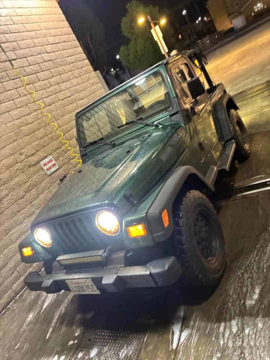 2001 Jeep TJ Wrangler - Image 9 of 15