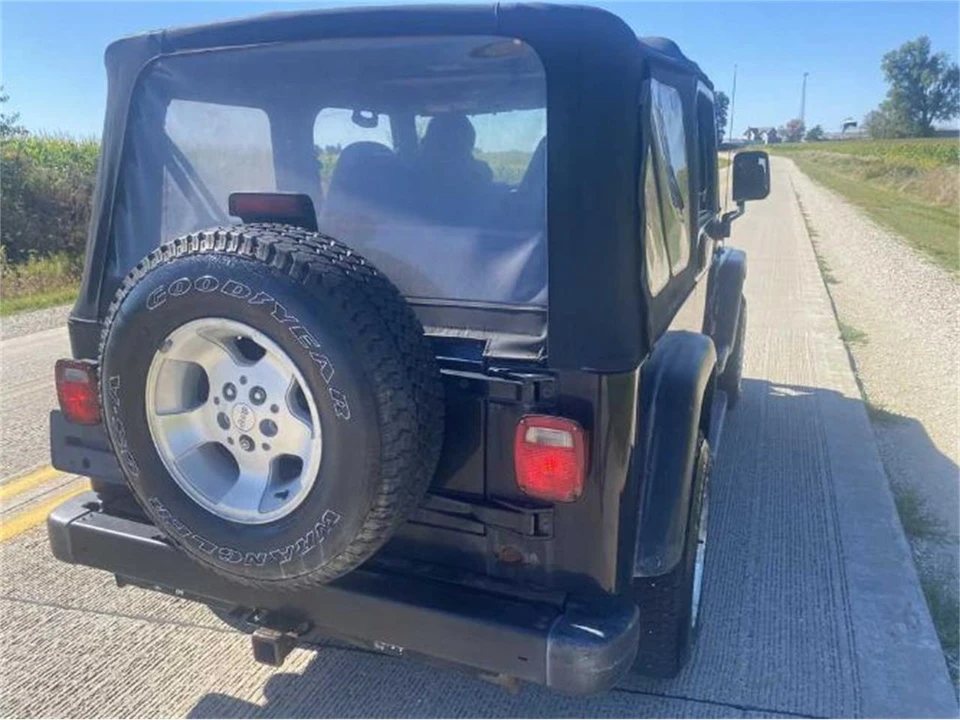 2001 Jeep TJ Wrangler - Image 17 of 23