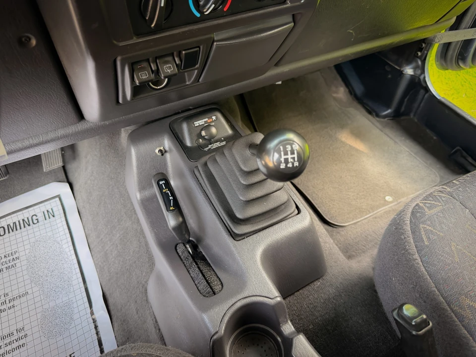 2001 Jeep TJ Wrangler - Image 23 of 31