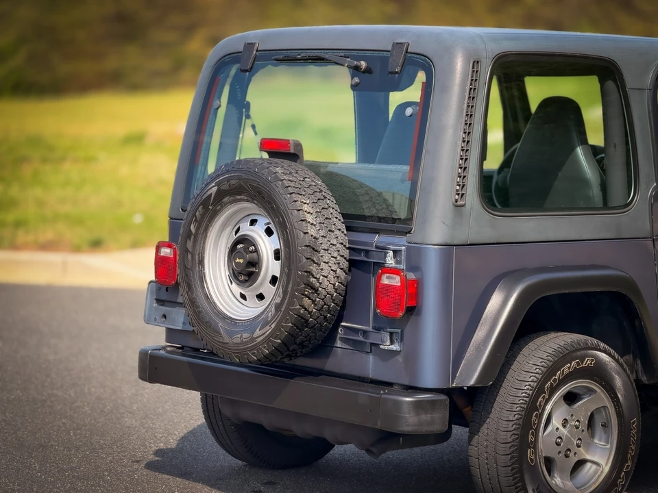 2001 Jeep TJ Wrangler - Image 12 of 31
