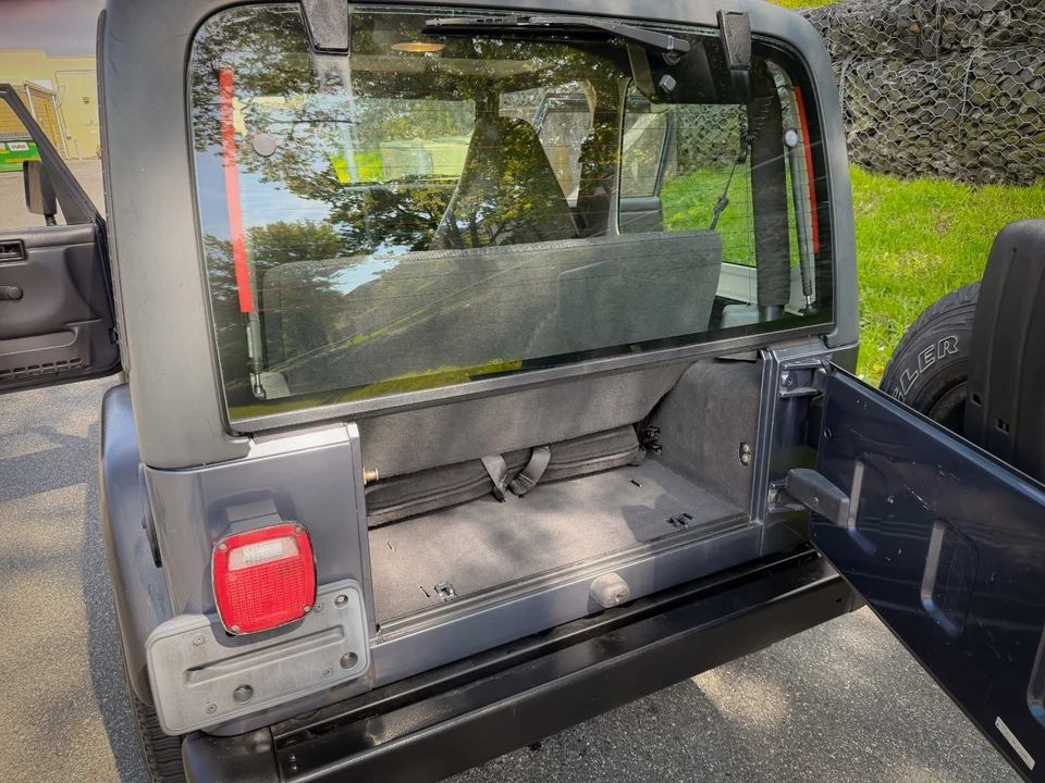2001 Jeep TJ Wrangler - Image 30 of 31