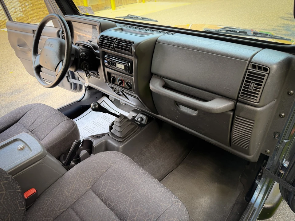 2001 Jeep TJ Wrangler - Image 26 of 31