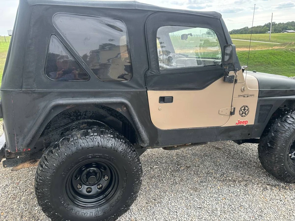 2001 Jeep TJ Wrangler - Image 2 of 8