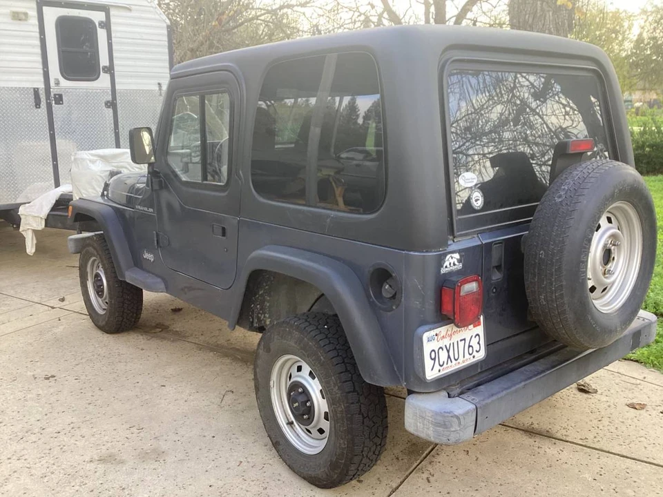 2001 Jeep TJ Wrangler - Image 2 of 10