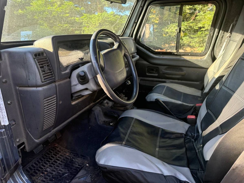 2001 Jeep TJ Wrangler - Image 5 of 10