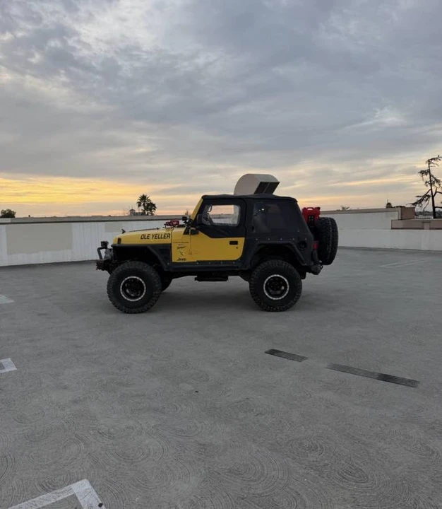 2001 Jeep TJ Wrangler - Image 2 of 8