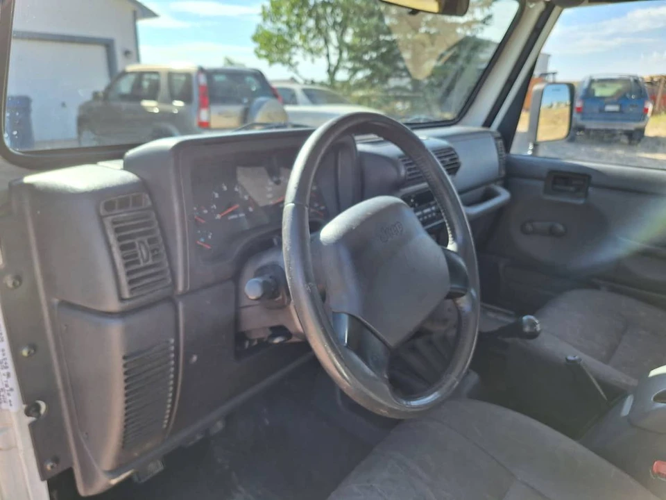 2001 Jeep TJ Wrangler - Image 9 of 13
