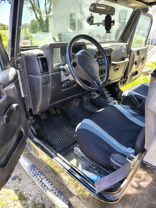2001 Jeep TJ Wrangler - Image 3 of 13