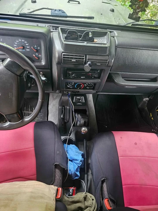2001 Jeep TJ Wrangler - Image 2 of 6