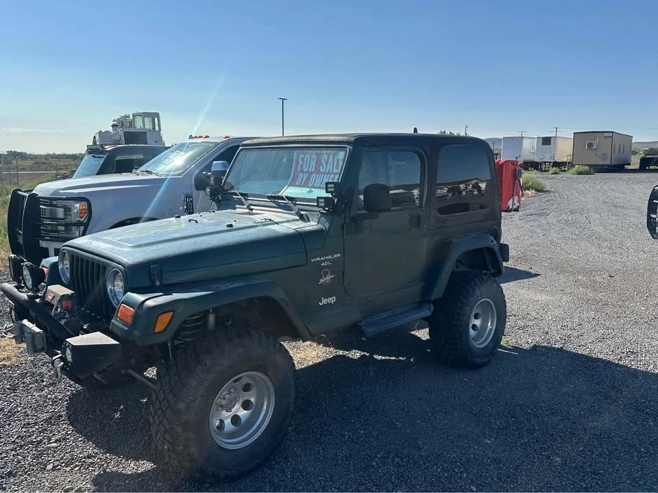 2001 Jeep TJ Wrangler - Image 2 of 3