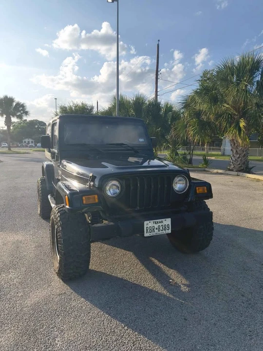 2001 Jeep TJ Wrangler - Image 2 of 15