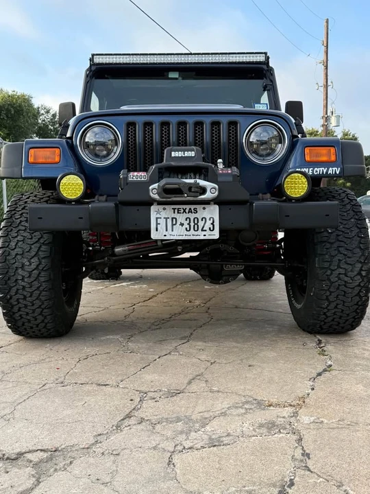 2001 Jeep TJ Wrangler - Image 2 of 14