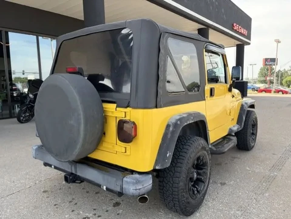2001 Jeep TJ Wrangler - Image 9 of 15