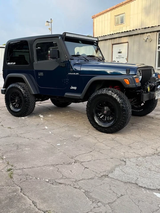 2001 Jeep TJ Wrangler - Image 3 of 14
