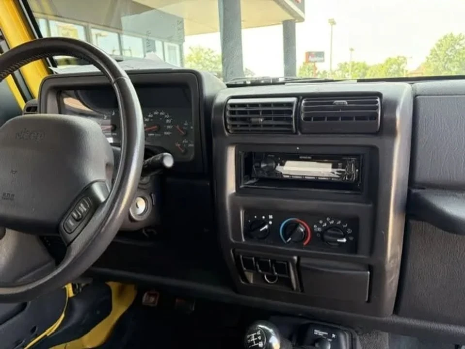 2001 Jeep TJ Wrangler - Image 12 of 15