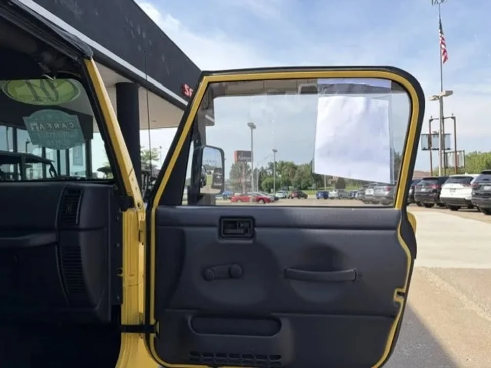 2001 Jeep TJ Wrangler - Image 13 of 15