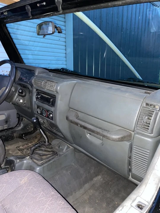 2001 Jeep TJ Wrangler - Image 14 of 15