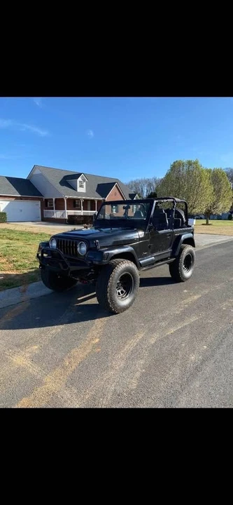 2001 Jeep TJ Wrangler - Image 2 of 15