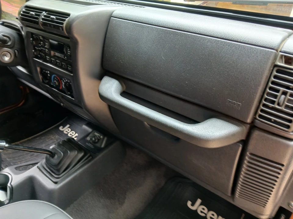 2001 Jeep TJ Wrangler - Image 18 of 21