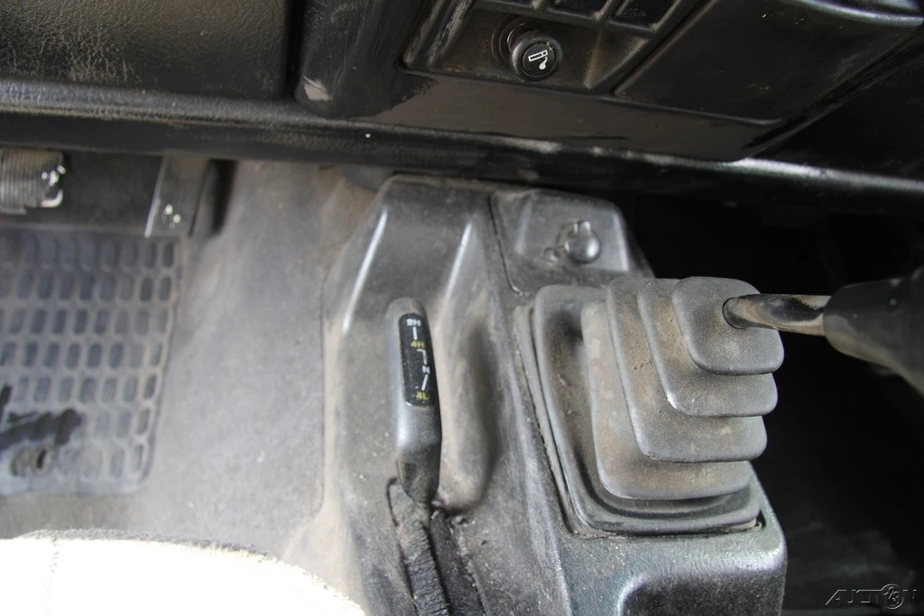 2001 Jeep TJ Wrangler - Image 18 of 21