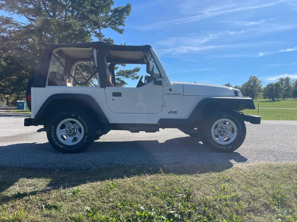 2001 Jeep TJ Wrangler - Image 17 of 31
