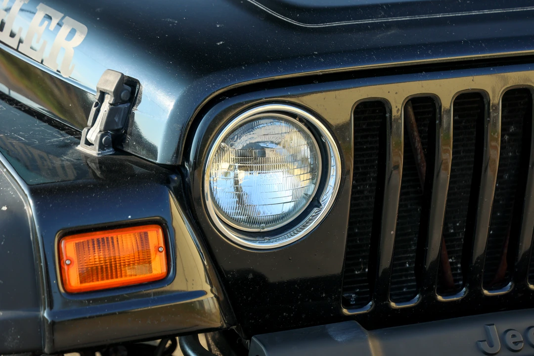 2001 Jeep TJ Wrangler - Image 15 of 31
