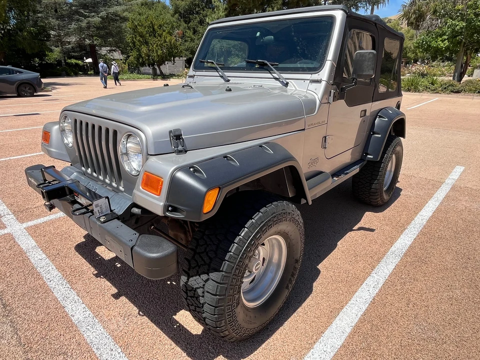 2001 Jeep TJ Wrangler - Image 2 of 31