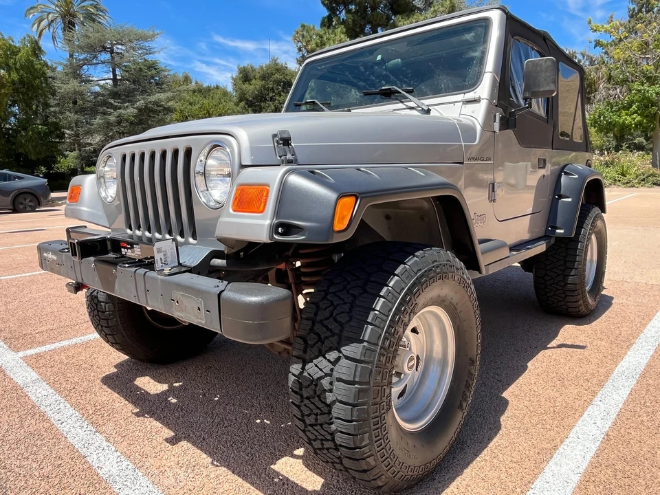 2001 Jeep TJ Wrangler - Image 3 of 31