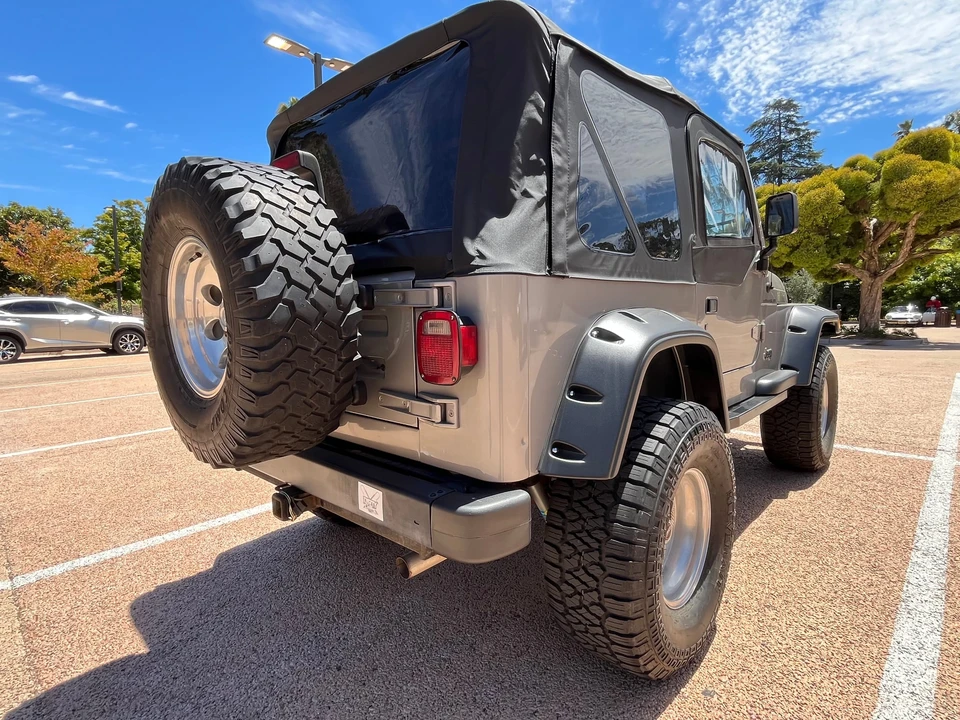 2001 Jeep TJ Wrangler - Image 12 of 31
