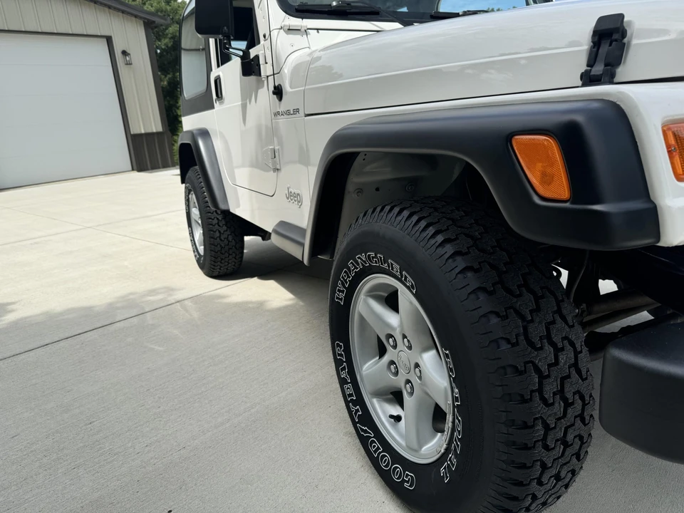 2001 Jeep TJ Wrangler - Image 19 of 31