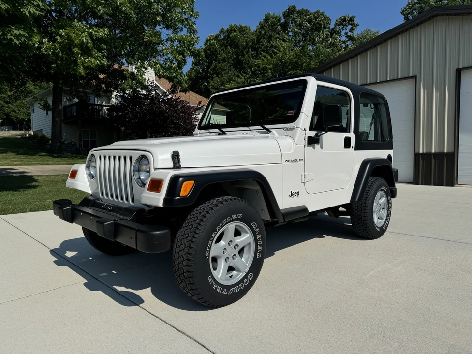 2001 Jeep TJ Wrangler - Image 3 of 31