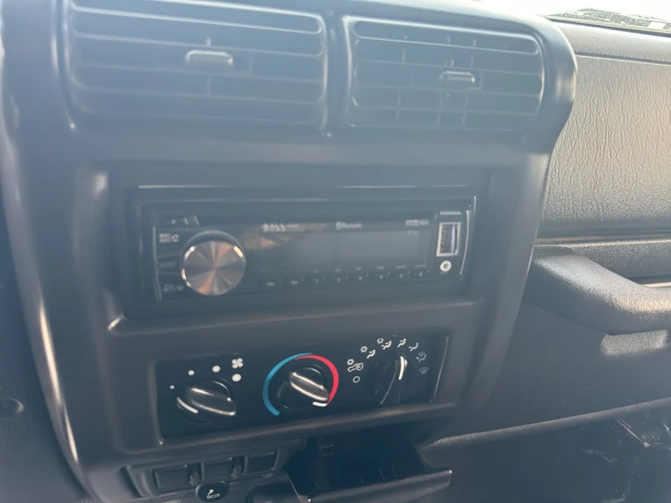 2001 Jeep TJ Wrangler - Image 18 of 20