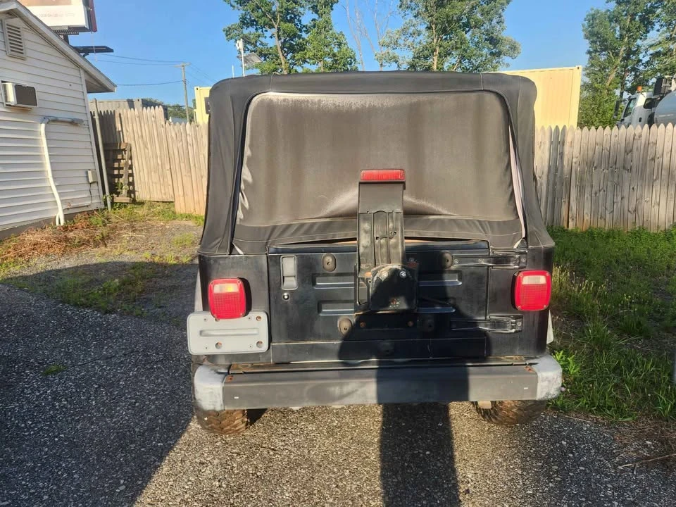 2001 Jeep TJ Wrangler - Image 15 of 19