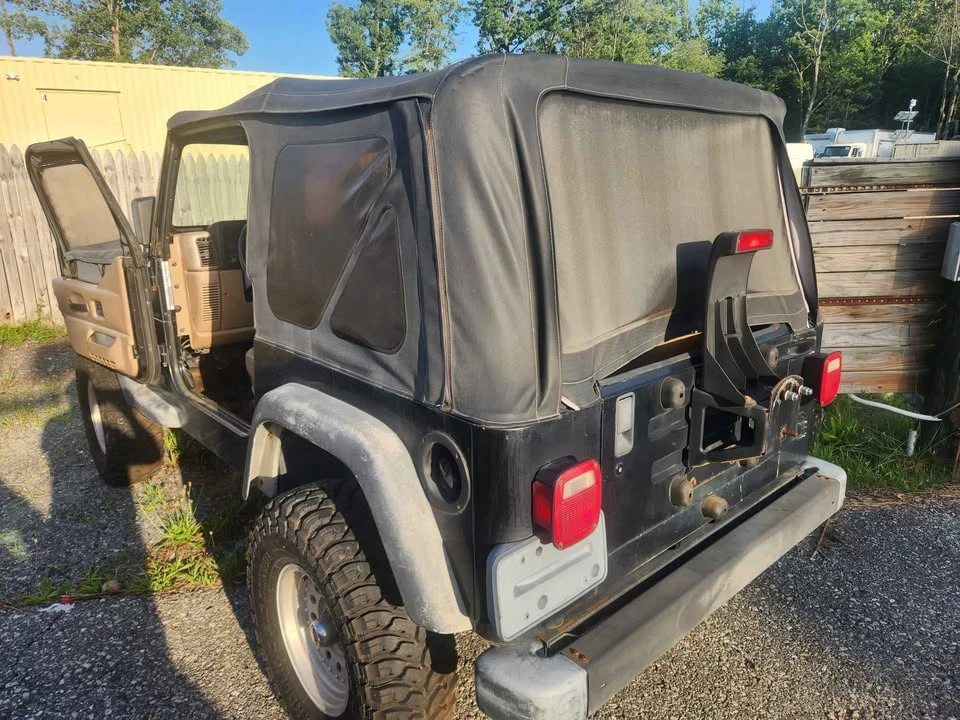 2001 Jeep TJ Wrangler - Image 16 of 19