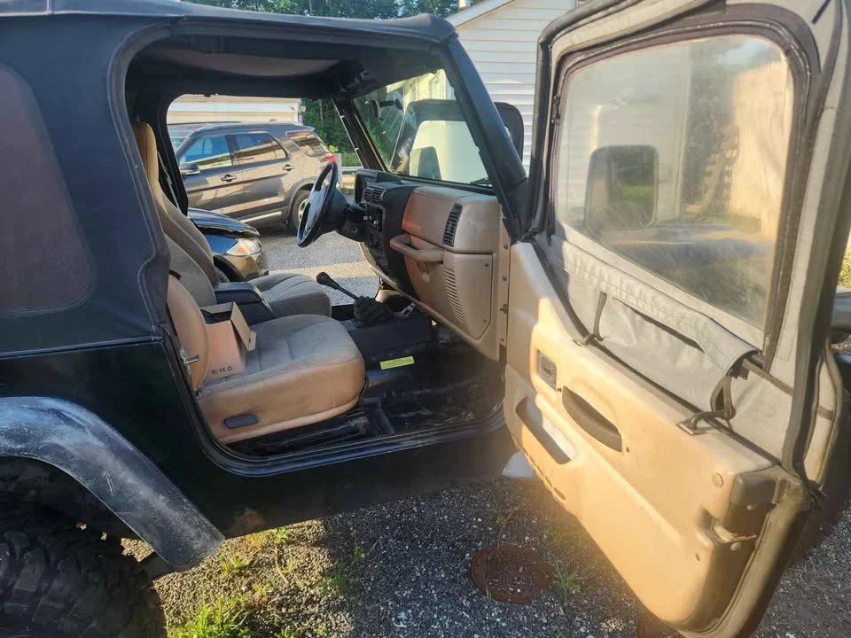 2001 Jeep TJ Wrangler - Image 14 of 19