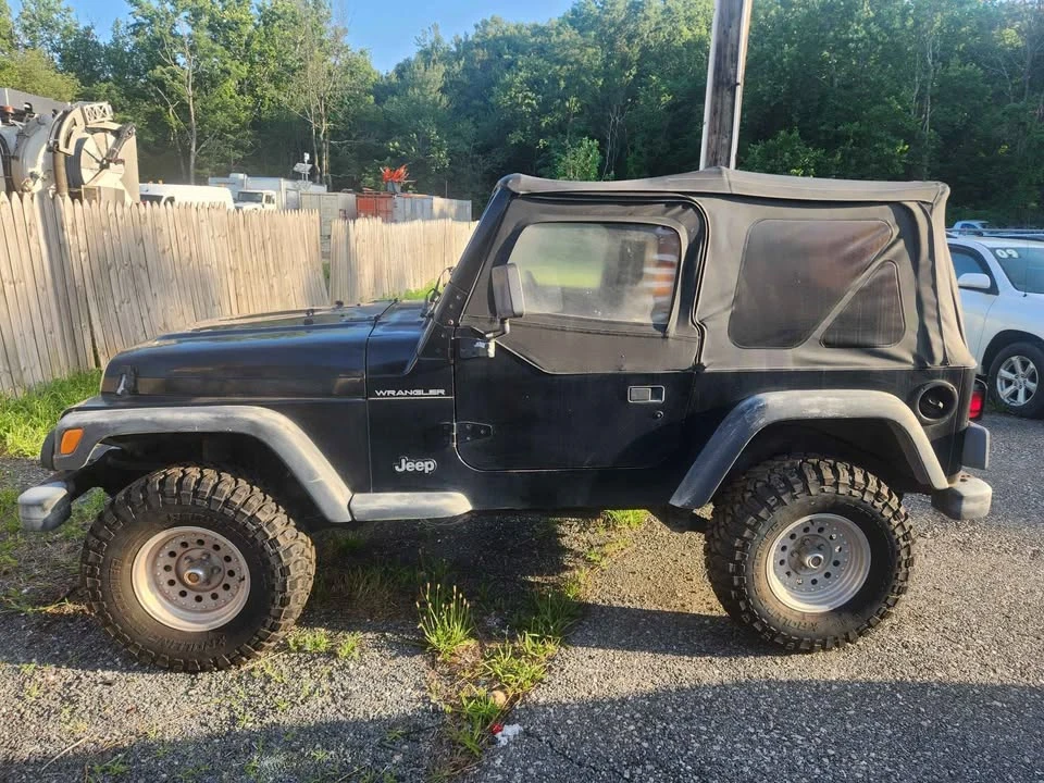 2001 Jeep TJ Wrangler - Image 18 of 19