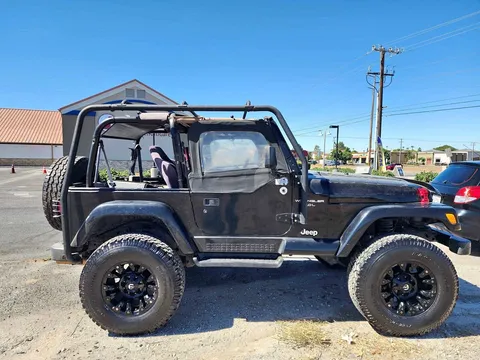 2001 Jeep Wrangler SE Sport Utility 2D