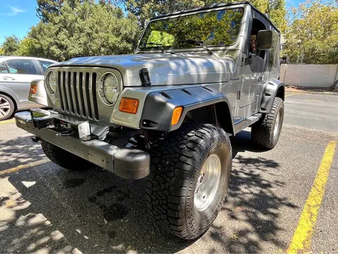 2001 Jeep Wrangler SE Sport Utility 2D