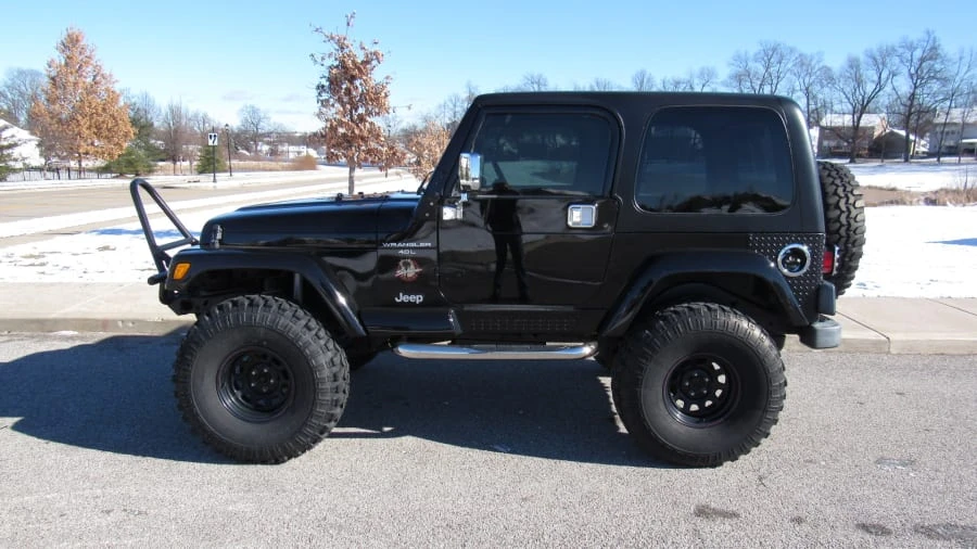 2001 Jeep TJ Wrangler - Image 2 of 5