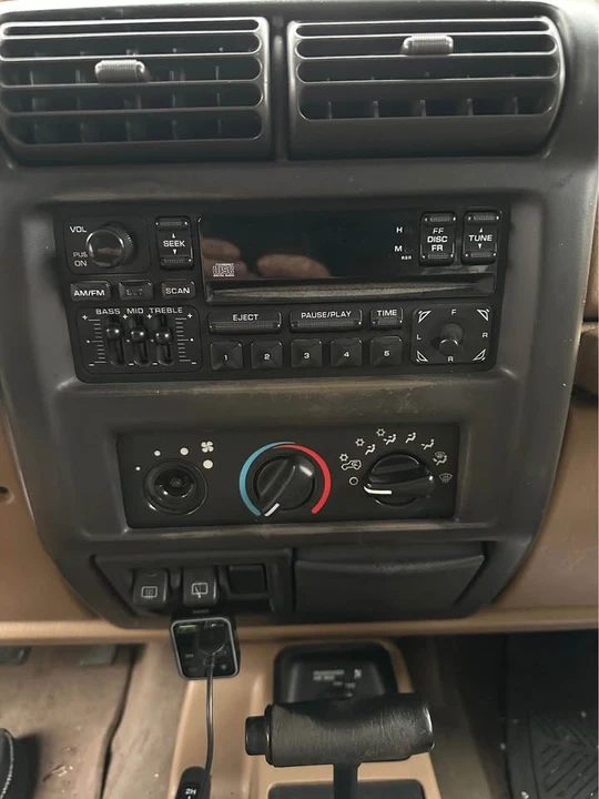 2001 Jeep TJ Wrangler - Image 7 of 21