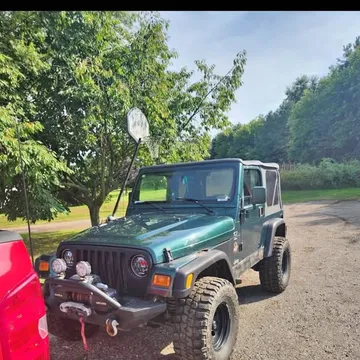 2001 Jeep Wrangler Sahara Sport Utility 2D
