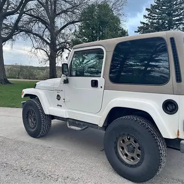 2001 Jeep Wrangler Sahara Sport Utility 2D