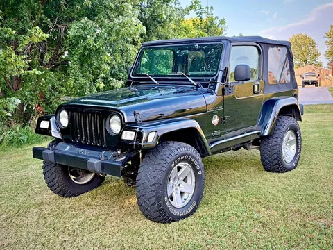 2001 Jeep Wrangler Sahara Sport Utility 2D